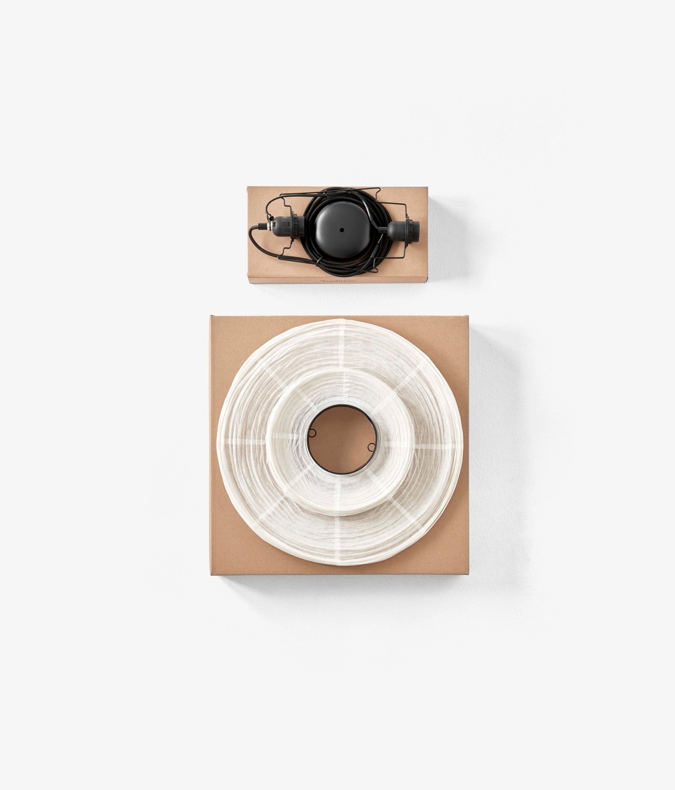 Lampada Formakami JH4 &Tradition con scatola box