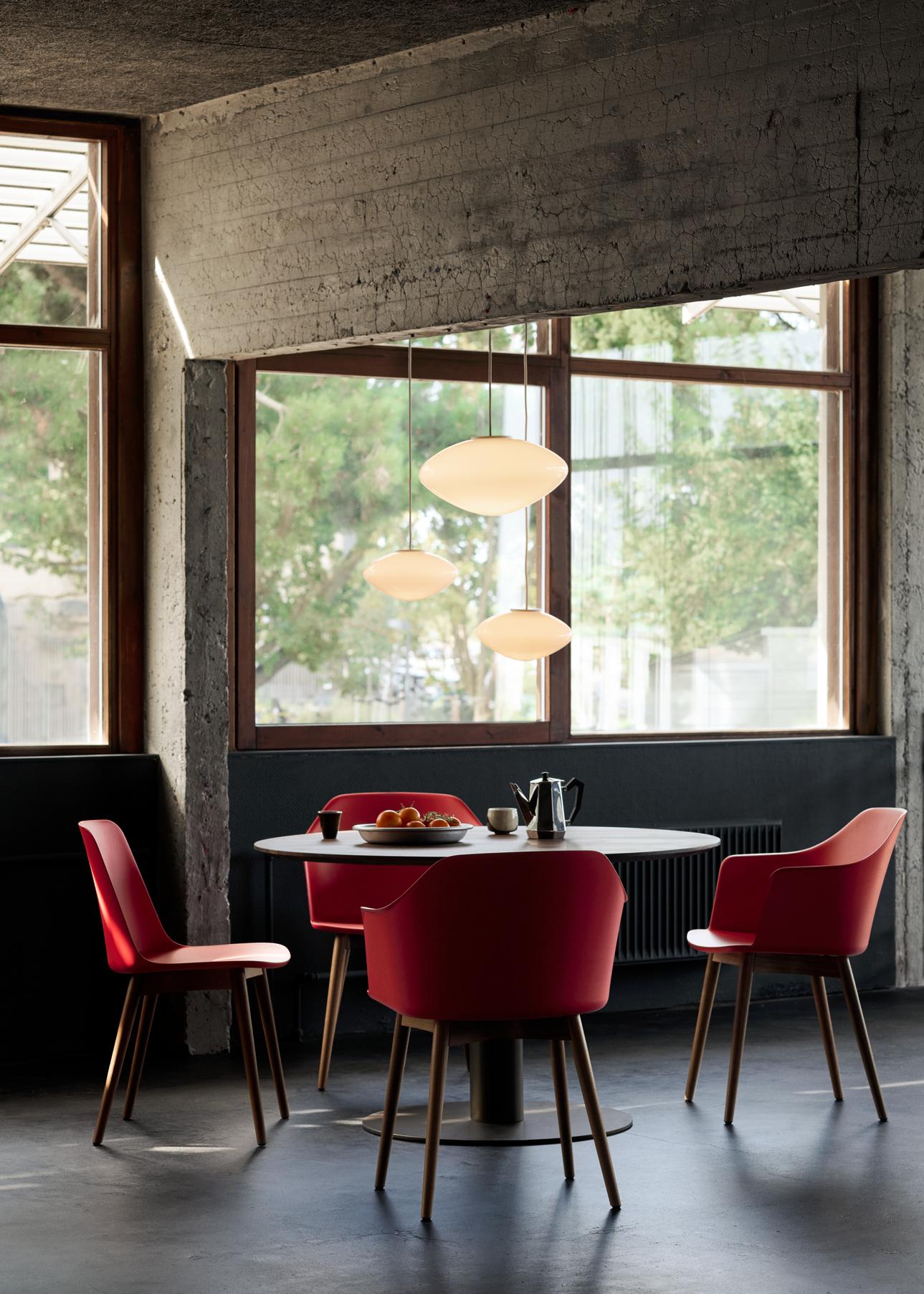 Sedia da pranzo con gambe in rovere Rely &Tradition Red