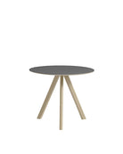 Tavolo Hay CPH 20 con gambe in rovere laccatto e piano in linoleum grigio