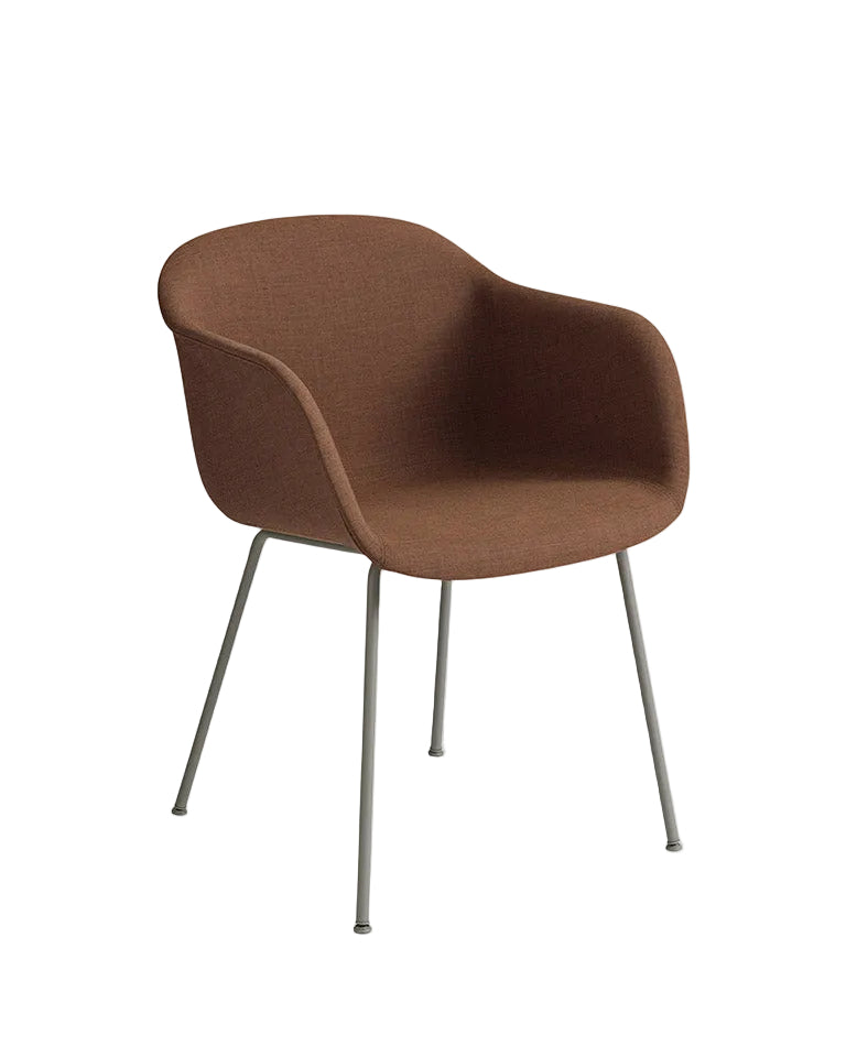 Sedia Muuto Fiber Armchair con gambe Tube in tessuto Remic 452