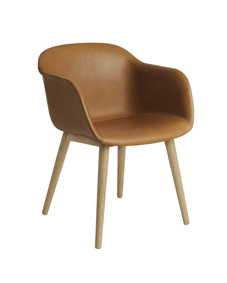 Sedia Muuto Fiber con rivestimento in pelle